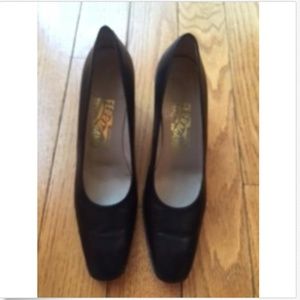 Salvatore Ferragamo Pumps 2.5''Block HeelSZ 8.5 AA
